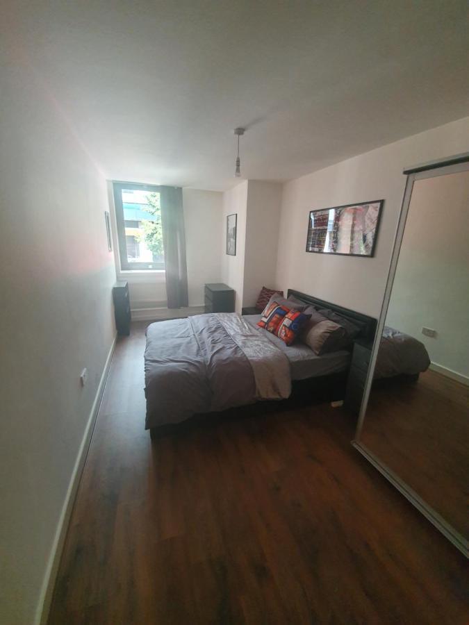 Double Room With Shared Bathroom ロンドン エクステリア 写真